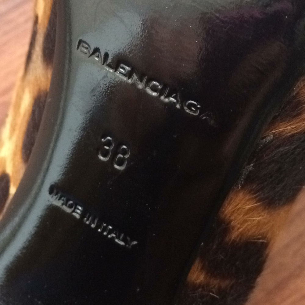 Animal Print Heels - Picture 2 of 7